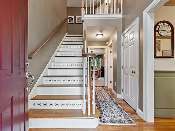 3rd image of 2 Taymax Rd