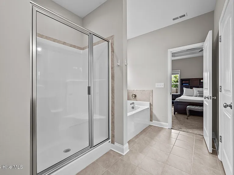 303 Red Cedar Dr — Photo 25