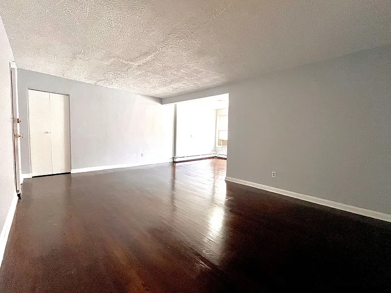 612 12th St NE — Photo 14