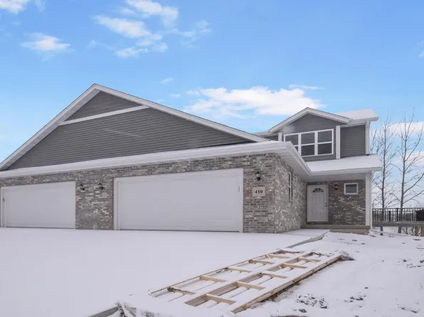 410 Emerald COURT, Kewaskum, WI 53040