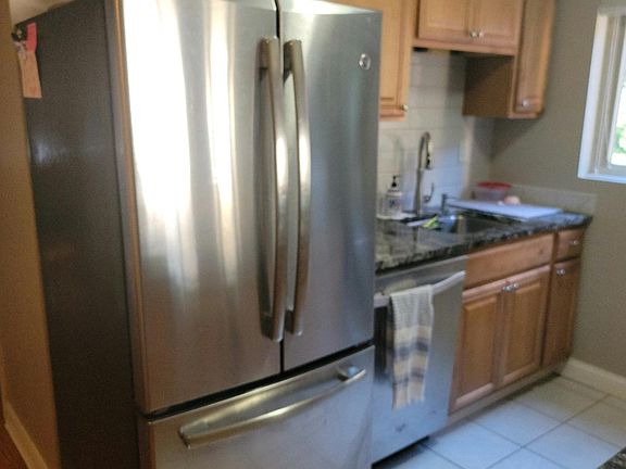 2nd image of 3945 Millsbrae Ave APT D