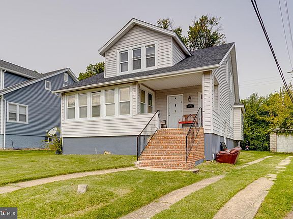 2nd image of 2922 Rosalie Ave