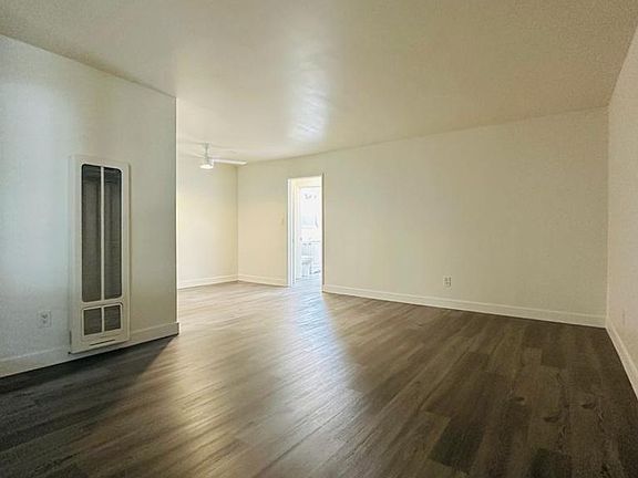 4th image of 5330 Corteen Pl APT 13