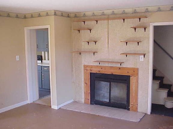 2nd image of 250 Emerald Dr