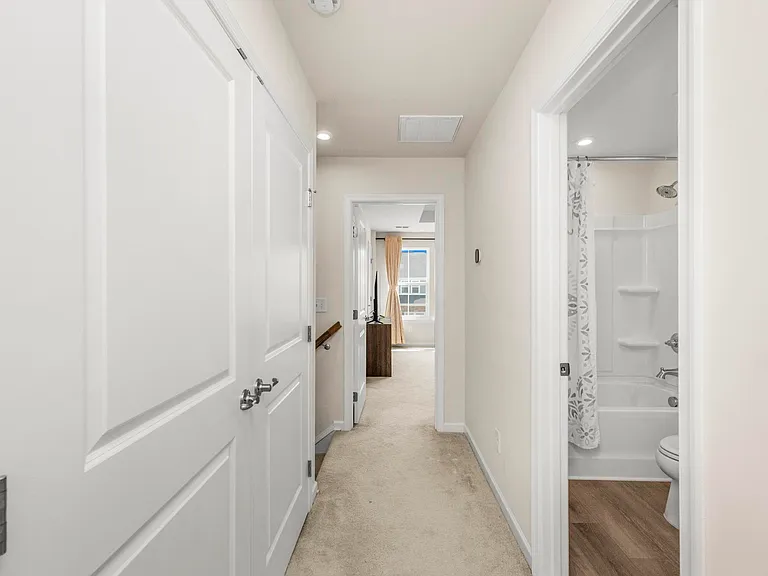 247 Pryor Dr — Photo 20