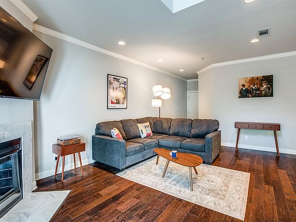 4th image of 4111 Cole Ave APT 40