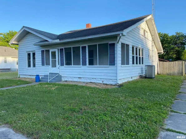 2141 Clarke St, Murphysboro, IL 62966