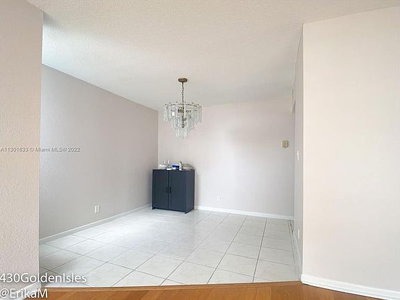 3rd image of 430 Golden Isles Dr APT 701