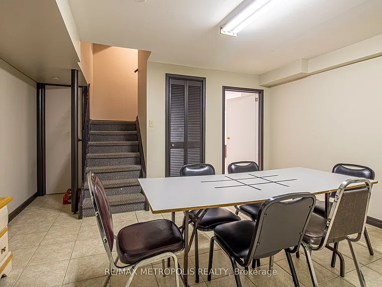 507 Charnwood Ct #BASEMENT — Photo 23