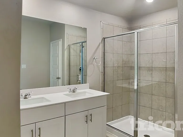 5802 Nyla Way — Photo 8