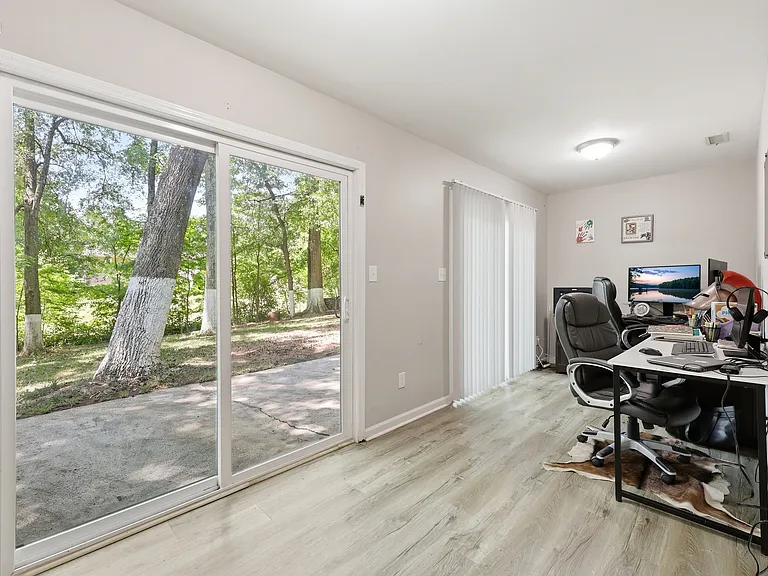 6123 Unity Ln NW — Photo 8