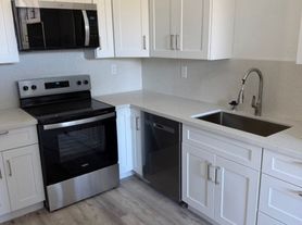 North Pacific Beach, 2 bedroom 2 bath with panoramic views of Ocean and Mission Bay, 1245-B
