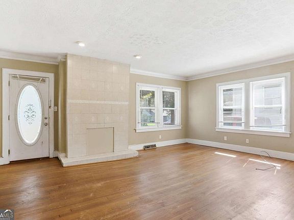 4th image of 1267 Westridge Rd SW