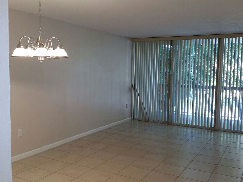 2nd image of 10975 SW 107th St APT 318