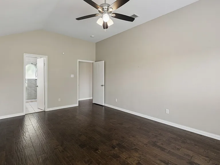 332 Hardwicke Ln — Photo 15