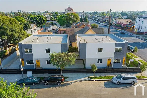1348 W 41st Pl — Photo 7