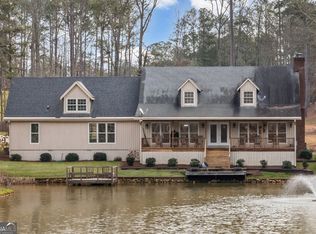 2376 Smokey Rd, Newnan, GA 30263