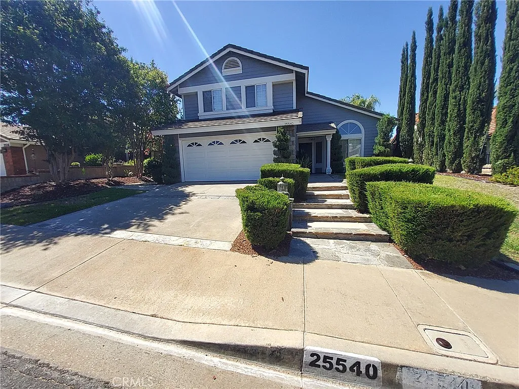3 bed, 2.5 bath, 1410 sqft, $4,200 — Photo 1