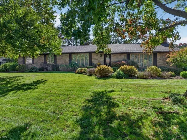 6110 Wiclif Rd NE, Canton, OH 44721