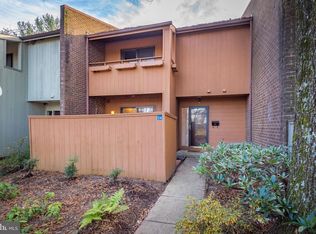 1754 Wainwright Dr, Reston, VA 20190