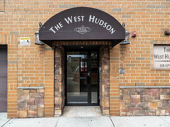 2nd image of 528 52nd St APT 101