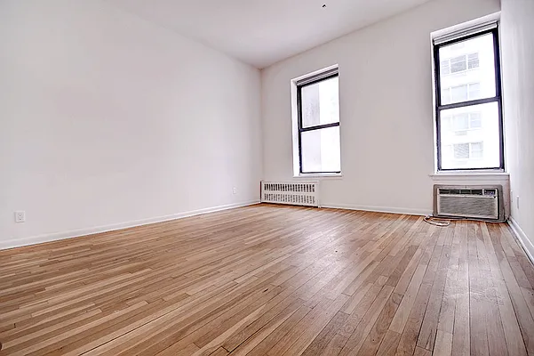 Rented by Urbane Brokerage | media 13