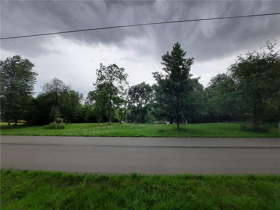 1st image of Hillhaven Dr