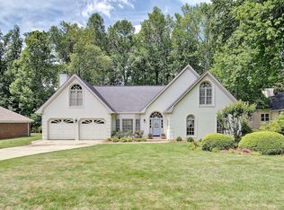 1047 Chestnut Hill Cir, Marietta, GA 30064