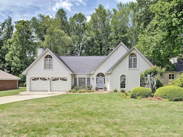 1047 Chestnut Hill Cir, Marietta, GA 30064