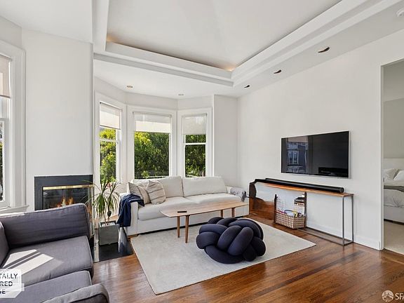 2nd image of 2801 Octavia St APT 4