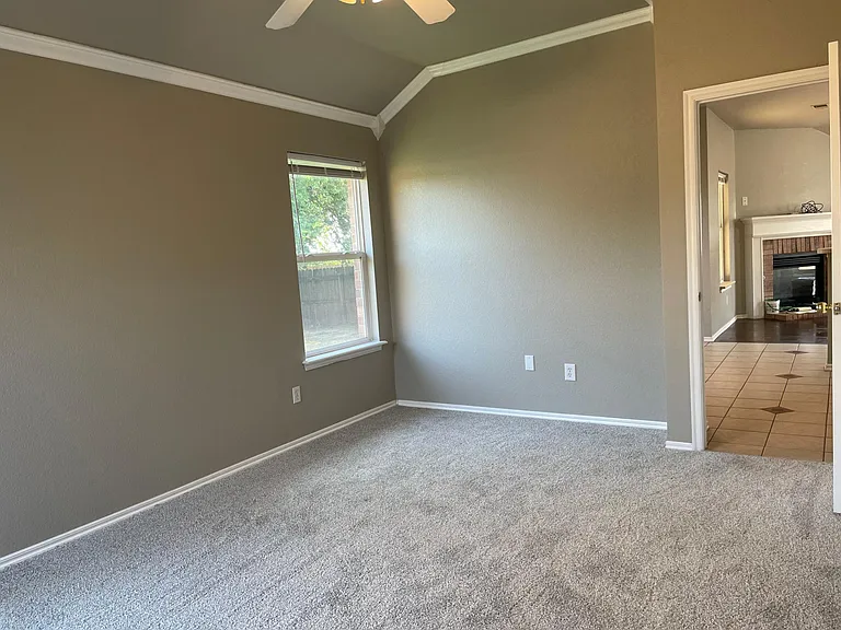11024 SW 8th St — Photo 14