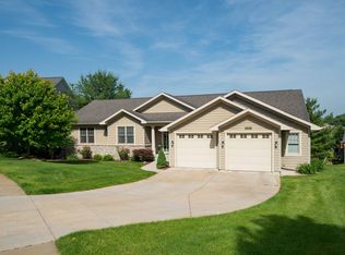 6444 Cullys Trl, Portage, MI 49024