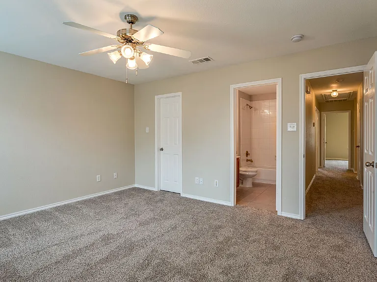 4168 Kyndra Cir — Photo 16