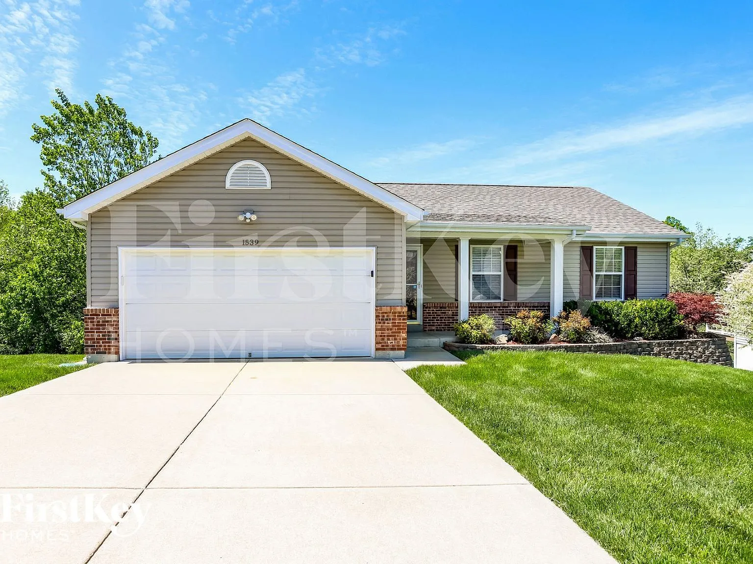 4 bed, 3.0 bath, 1885 sqft, $2,860 — Photo 1