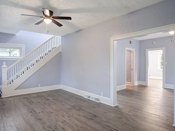 4th image of 2605 Prast Blvd