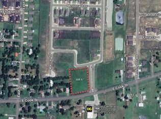1 E Cook St, Nevada, TX 75173