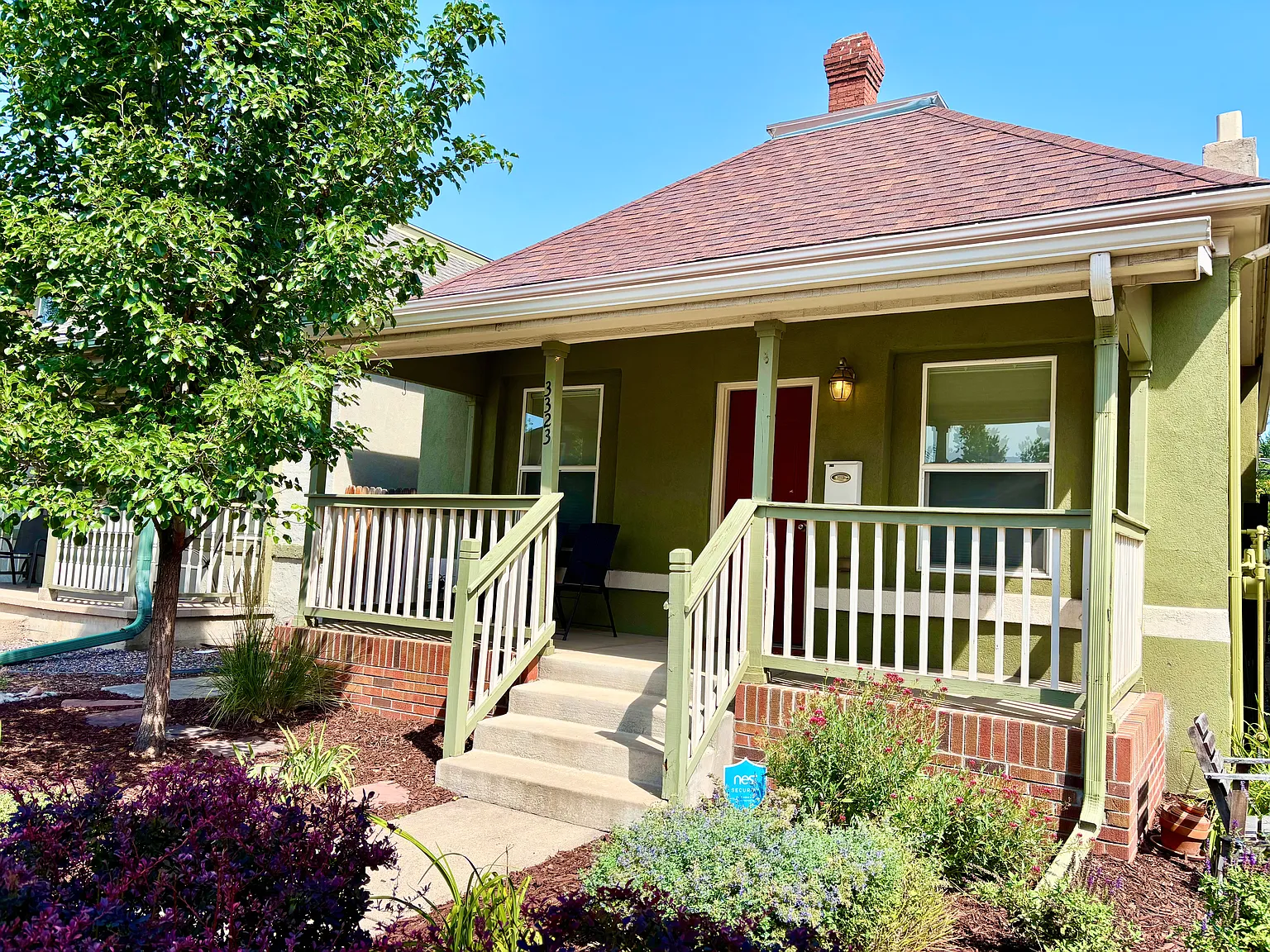 3 bed, 1196 sqft, $3,800 — Photo 3