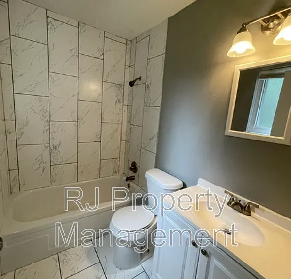 605 Patterson St #11 — Photo 9