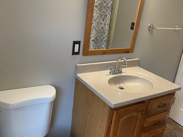 1607 Main St #A — Photo 8