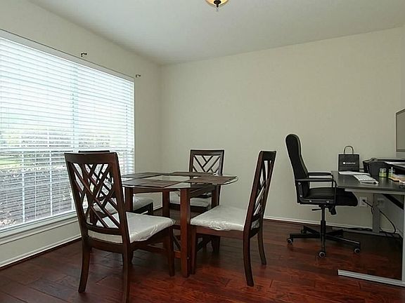 4th image of 3330 Aldridge Dr