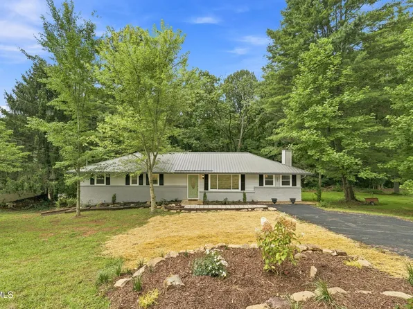 121 Eauclair St, Kingsport, TN 37664