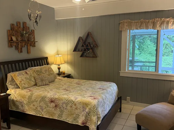 (undisclosed Address), Keaau, HI 96749