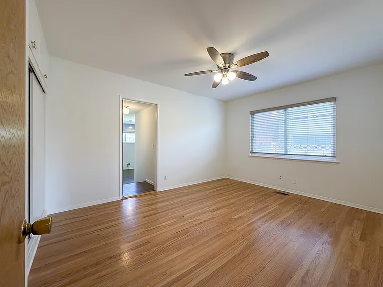 962 N Calmgrove Ave — Photo 69