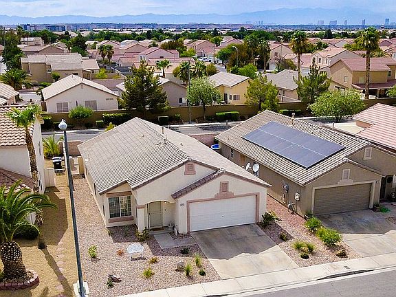 5th image of 929 Adobe Flat Dr