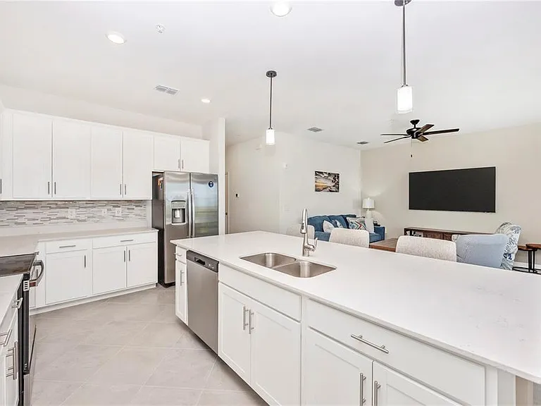 17655 Opal Sand Dr #402 — Photo 9