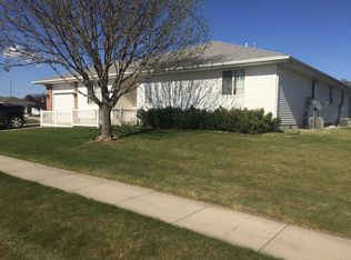 1122 McIntosh Rd, Norfolk, NE 68701
