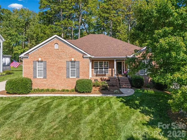1718 Sanridge Wind Ln, Charlotte, NC 28262