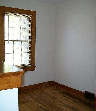 5th image of 308 E Broad St