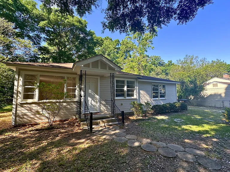 5207 Azalea Cir S — Photo 2