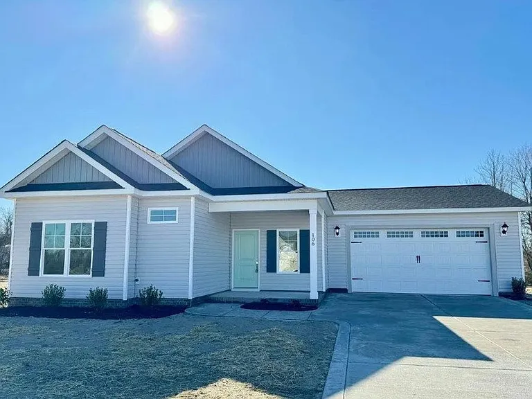 106 E Sillinger Dr — Photo 1